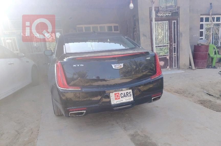 كاديلاك XTS